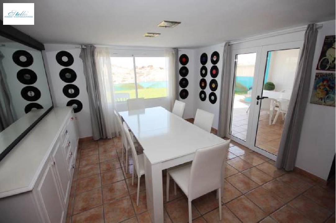 beach house in Oliva(Oliva) for sale, built area 220 m², year built 1996, condition neat, + stove, air-condition, plot area 430 m², 6 bedroom, 2 bathroom, swimming-pool, ref.: Lo-3416-33