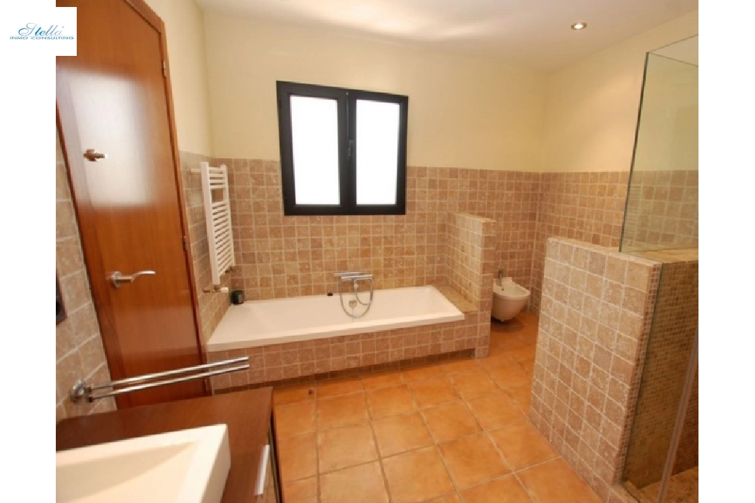 town house in Pego(Centro Urbano) for sale, built area 360 m², year built 2008, + central heating, air-condition, plot area 134 m², 4 bedroom, 2 bathroom, swimming-pool, ref.: O-V33514-8