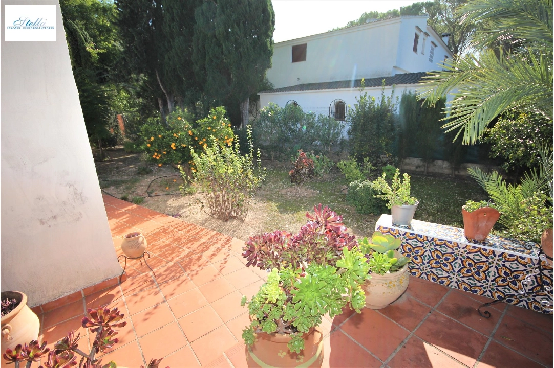 country house in Gandia  for sale, built area 340 m², condition neat, + stove, plot area 2285 m², 5 bedroom, 3 bathroom, swimming-pool, ref.: Lo-5019-23