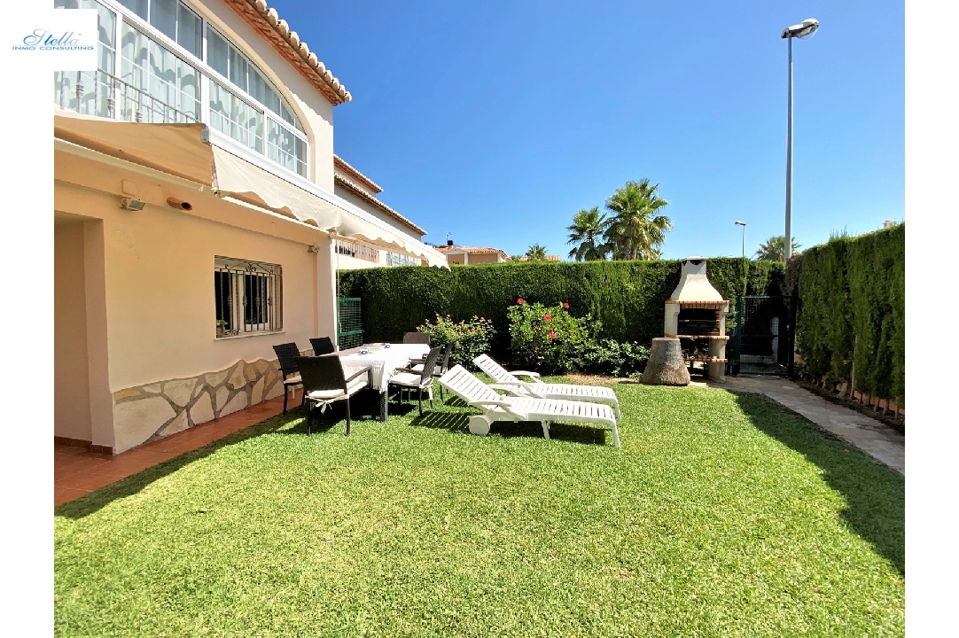 terraced house cornerside in Oliva for sale, built area 133 m², year built 2002, condition modernized, air-condition, plot area 206 m², 4 bedroom, 4 bathroom, swimming-pool, ref.: SC-G0120-5