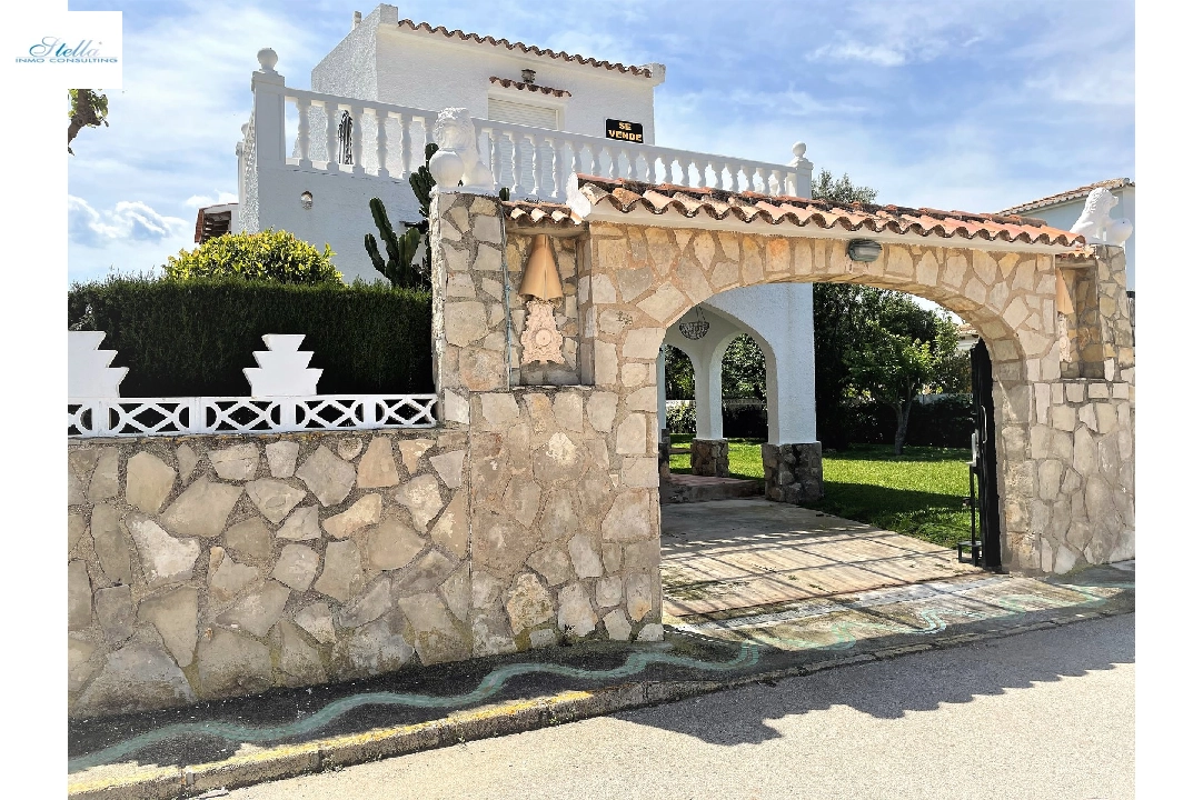 beach house in Denia(Las Marinas) for sale, built area 240 m², year built 1984, + stove, air-condition, plot area 843 m², 5 bedroom, 3 bathroom, swimming-pool, ref.: SC-D0721-2