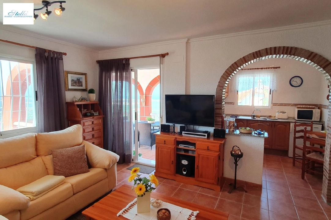 single family house in Oliva for sale, built area 123 m², year built 2002, condition neat, + central heating, plot area 700 m², 2 bedroom, 2 bathroom, ref.: RA-0321-8