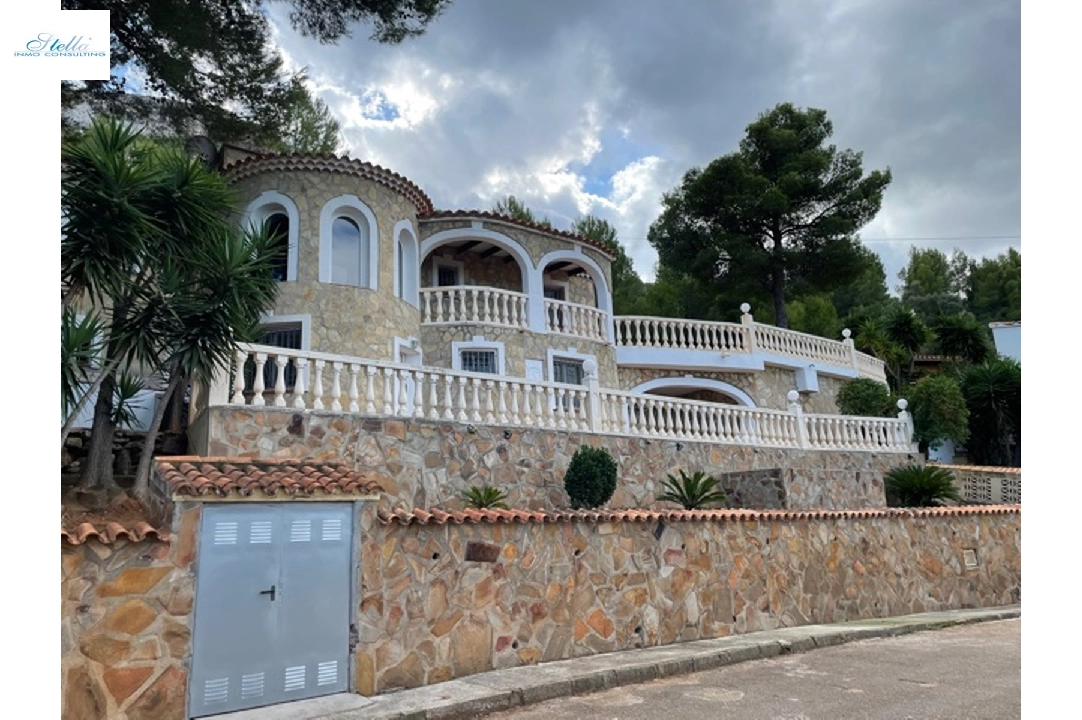 villa in Denia for sale, built area 152 m², year built 1977, + central heating, air-condition, plot area 813 m², 3 bedroom, 3 bathroom, swimming-pool, ref.: SC-T1221-28