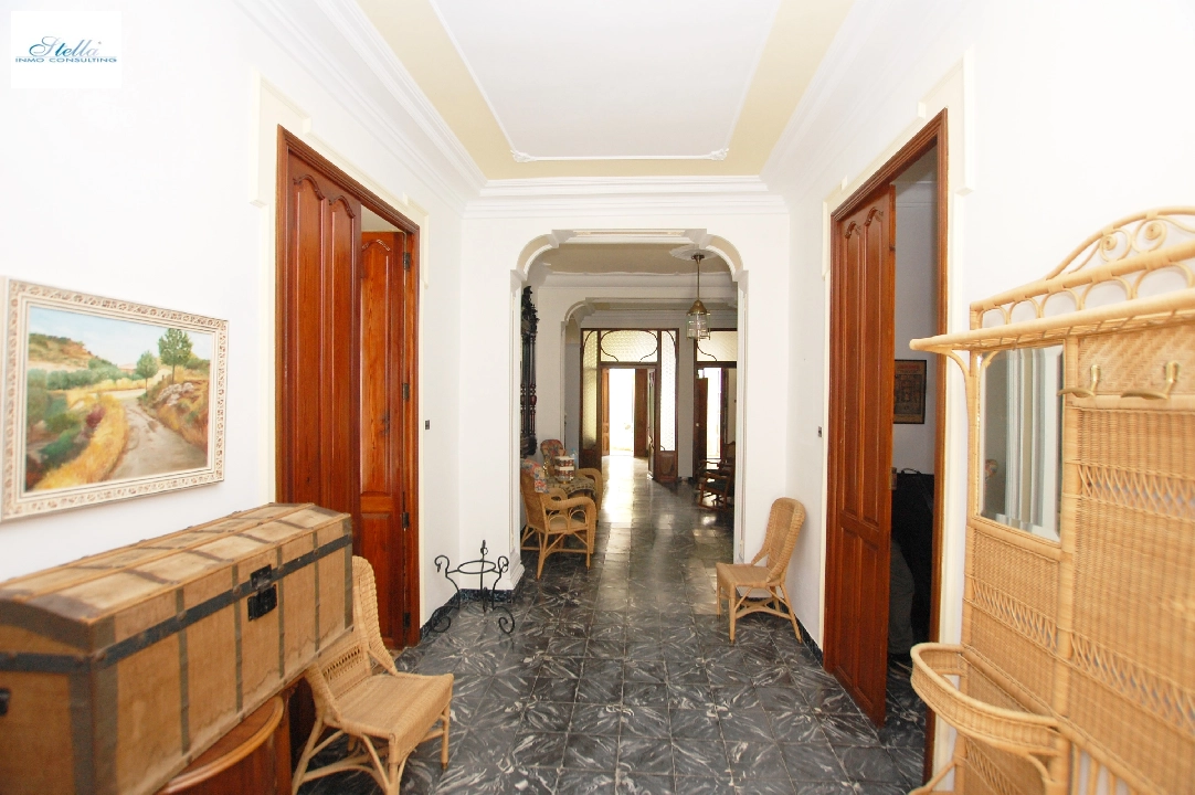 town house in Pego for sale, built area 373 m², year built 1910, air-condition, plot area 200 m², 5 bedroom, 2 bathroom, swimming-pool, ref.: O-V80314-2