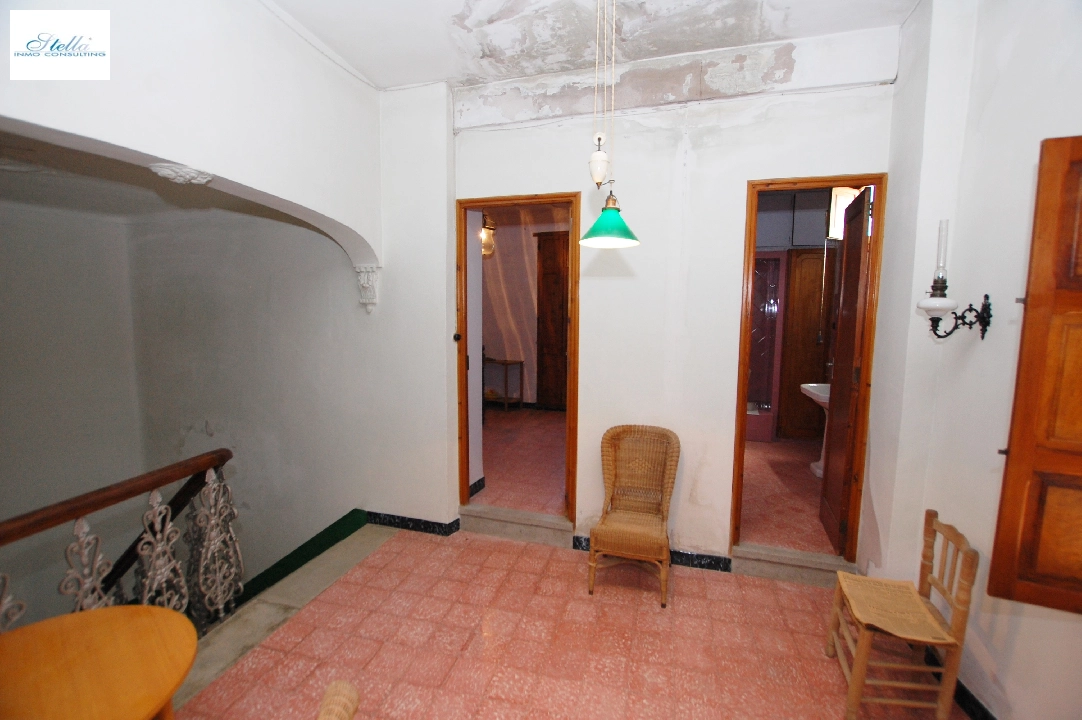 town house in Pego for sale, built area 373 m², year built 1910, air-condition, plot area 200 m², 5 bedroom, 2 bathroom, swimming-pool, ref.: O-V80314-28