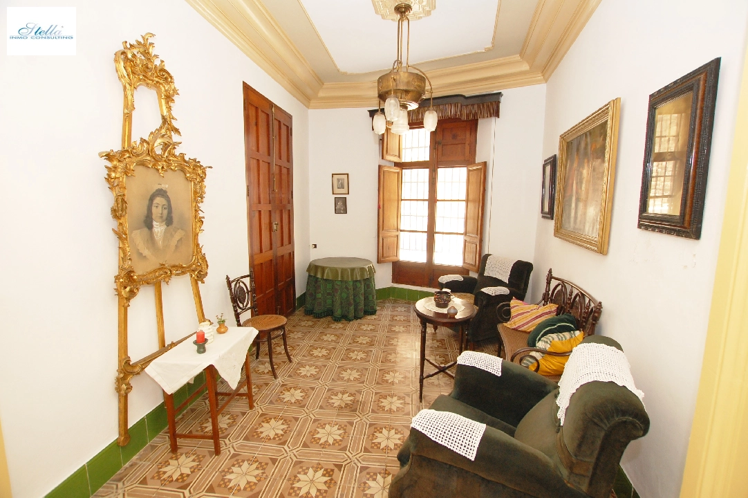 town house in Pego for sale, built area 373 m², year built 1910, air-condition, plot area 200 m², 5 bedroom, 2 bathroom, swimming-pool, ref.: O-V80314-4