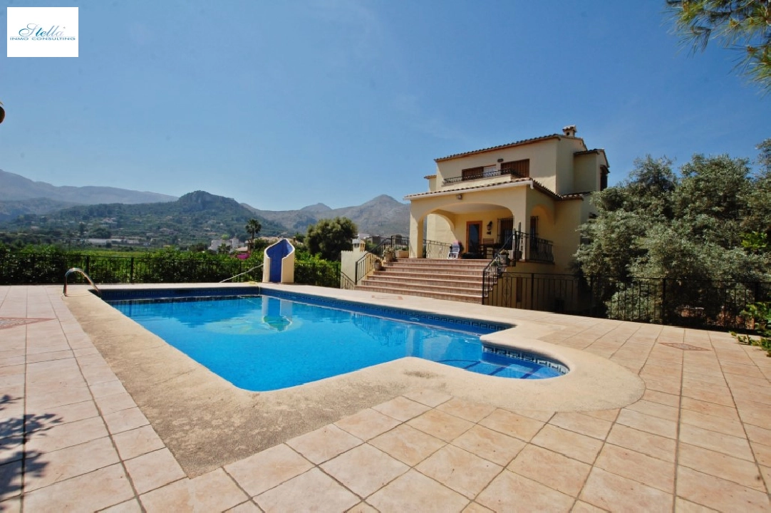 villa in Pego for sale, built area 289 m², year built 1985, + central heating, air-condition, plot area 4300 m², 5 bedroom, 2 bathroom, swimming-pool, ref.: O-V86714-1