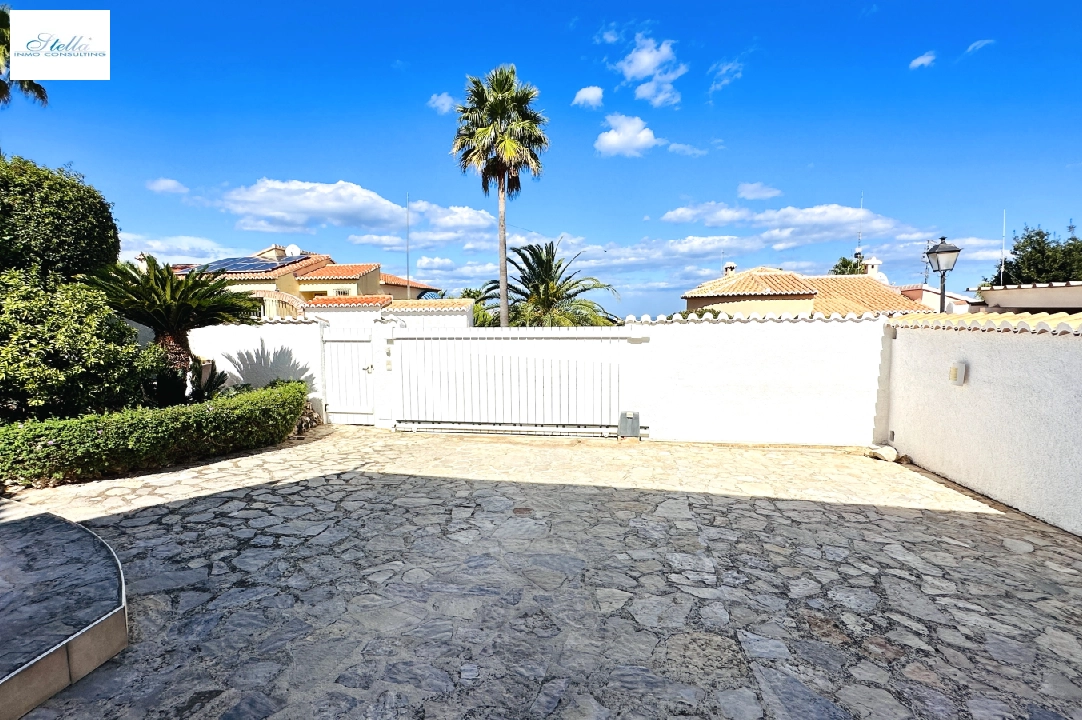 villa in Denia(Marquesa 6) for sale, built area 227 m², year built 1995, condition modernized, + central heating, air-condition, plot area 913 m², 3 bedroom, 2 bathroom, swimming-pool, ref.: AS-2423-57