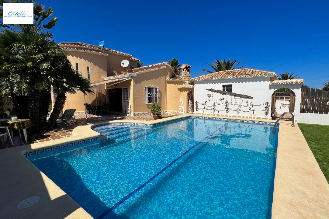 villa in Els Poblets(Partida Gironets) for sale, built area 175 m², year built 1982, condition neat, + KLIMA, air-condition, plot area 585 m², 3 bedroom, 3 bathroom, swimming-pool, ref.: RG-0523-6