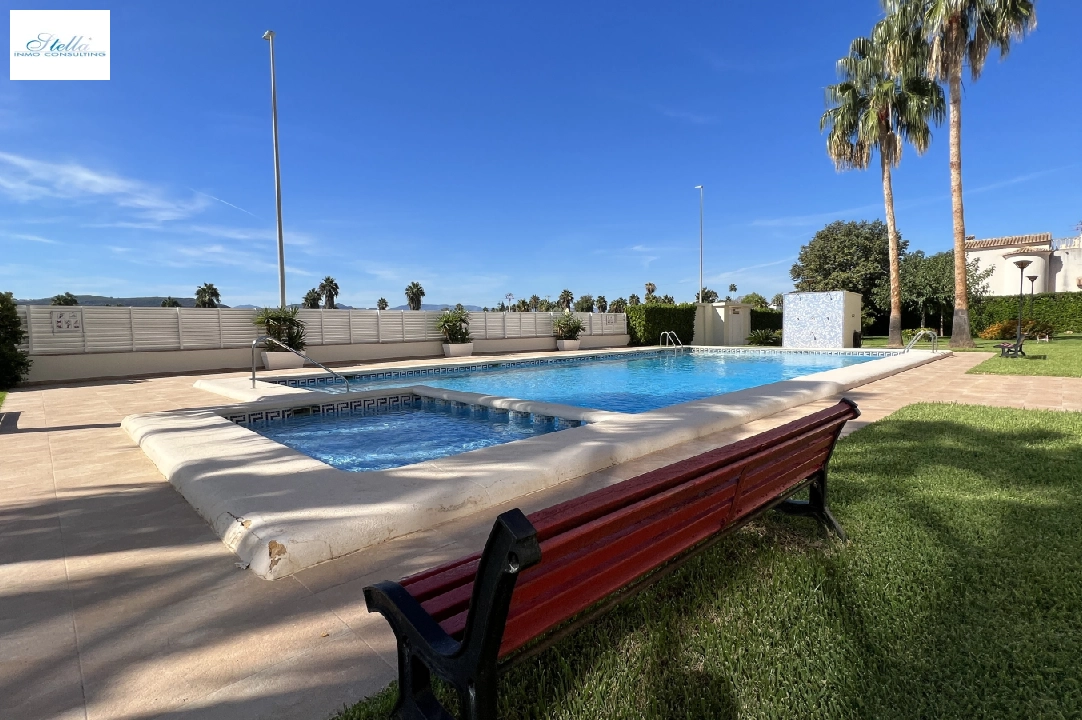 apartment in Denia(Las Marinas) for sale, built area 81 m², year built 2006, condition neat, + central heating, air-condition, 1 bedroom, swimming-pool, ref.: SC-K0923-29