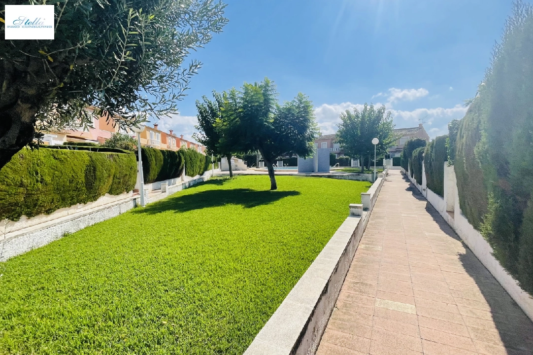 terraced house cornerside in Els Poblets for sale, built area 68 m², year built 1999, condition neat, + central heating, plot area 73 m², 2 bedroom, 1 bathroom, swimming-pool, ref.: JS-2023-18