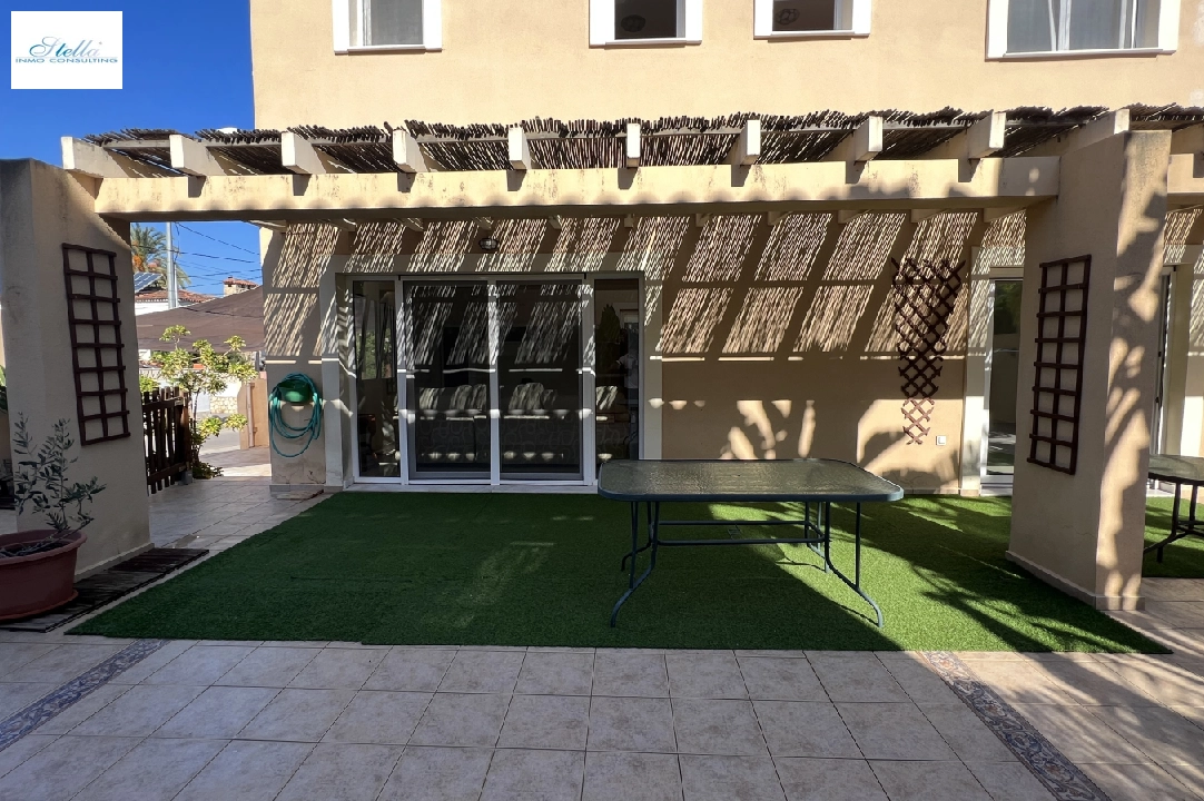terraced house in Denia for rent, built area 130 m², condition neat, + KLIMA, air-condition, plot area 160 m², 4 bedroom, 3 bathroom, swimming-pool, ref.: D-0223-17
