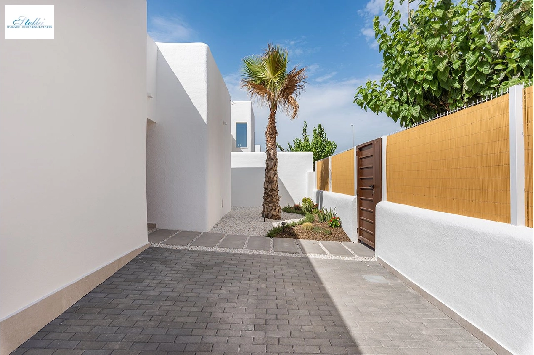 villa in Los Alcazares for sale, built area 121 m², condition first owner, plot area 229 m², 3 bedroom, 2 bathroom, swimming-pool, ref.: HA-LAN-431-E01-2