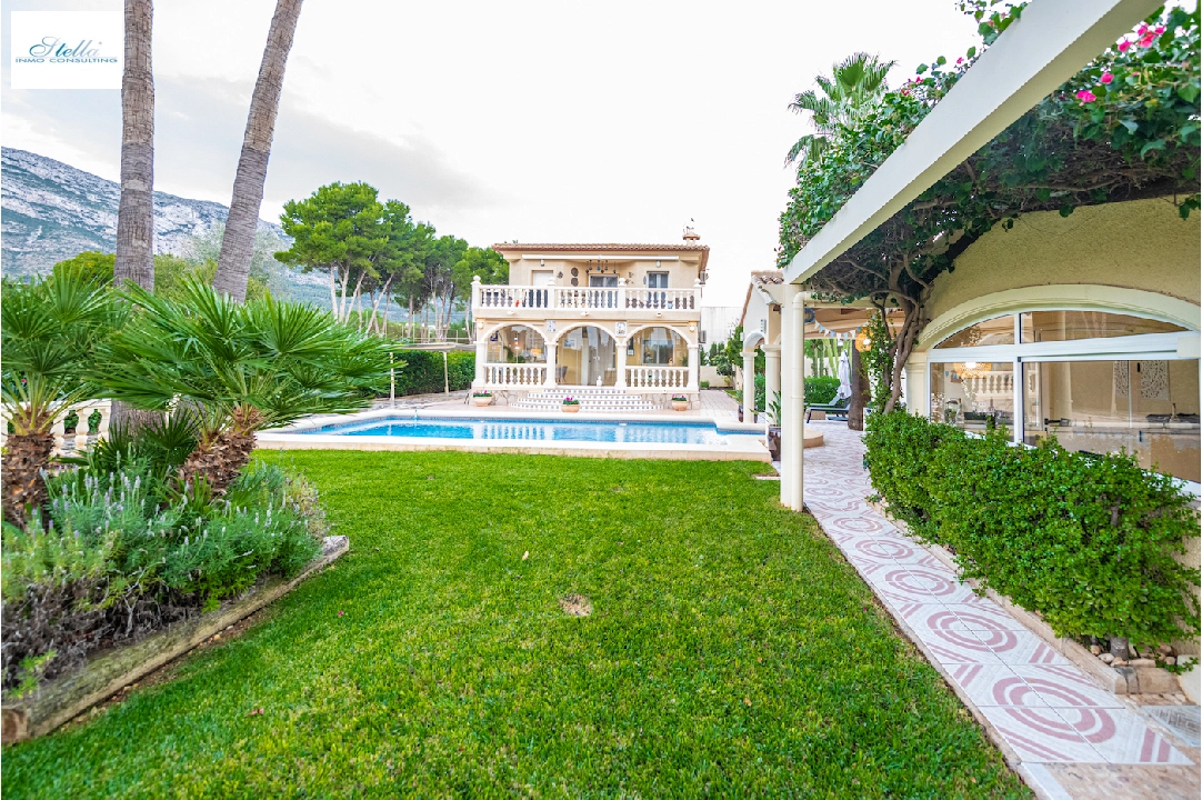 villa in Denia for sale, built area 343 m², year built 2000, + central heating, air-condition, plot area 958 m², 3 bedroom, 3 bathroom, swimming-pool, ref.: VI-CHA004-23-3