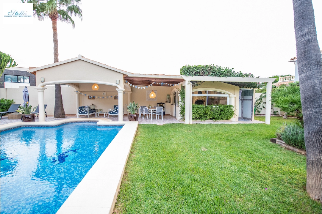 villa in Denia for sale, built area 343 m², year built 2000, + central heating, air-condition, plot area 958 m², 3 bedroom, 3 bathroom, swimming-pool, ref.: VI-CHA004-23-34