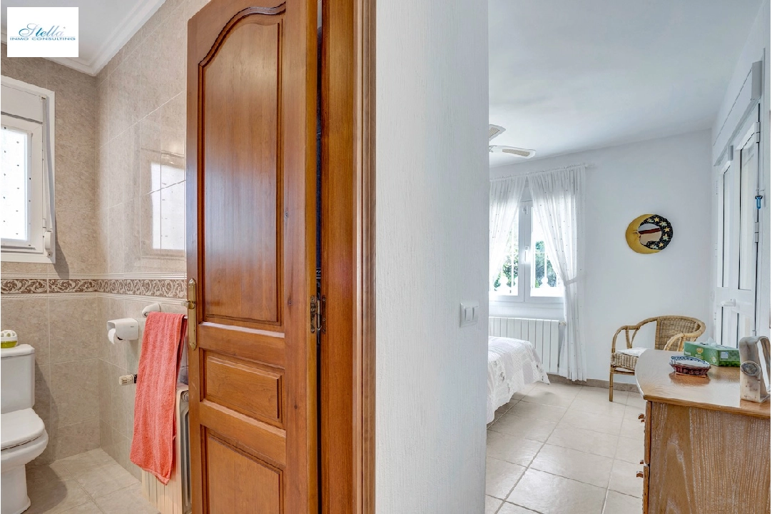 villa in Moraira(Pinar del Advocat) for sale, built area 174 m², plot area 918 m², 4 bedroom, 4 bathroom, swimming-pool, ref.: CA-H-1733-AMBE-14