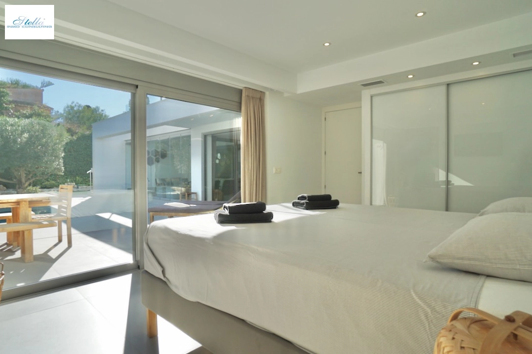 villa in Benissa(La Fustera) for sale, built area 308 m², air-condition, plot area 850 m², 4 bedroom, 3 bathroom, swimming-pool, ref.: CA-H-1723-AMBI-22