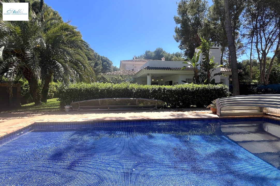 villa in Denia(Las Rotas) for sale, built area 280 m², year built 1989, condition neat, + central heating, plot area 1150 m², 5 bedroom, 4 bathroom, swimming-pool, ref.: SC-T0424-1
