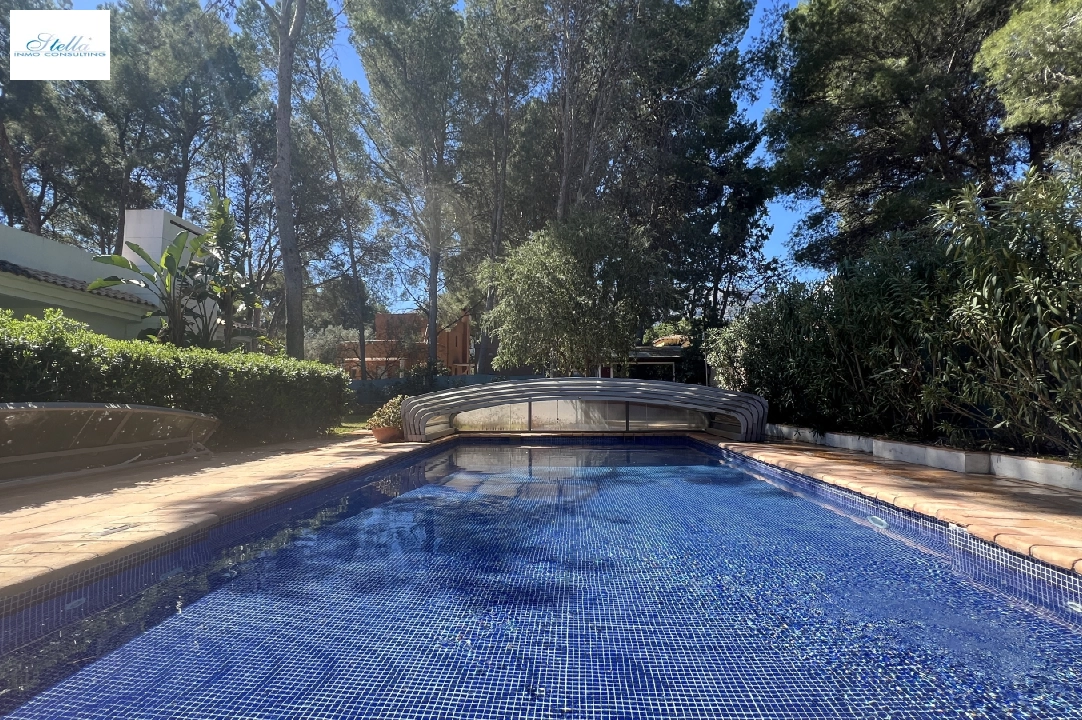 villa in Denia(Las Rotas) for sale, built area 280 m², year built 1989, condition neat, + central heating, plot area 1150 m², 5 bedroom, 4 bathroom, swimming-pool, ref.: SC-T0424-5