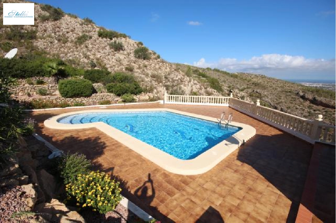 terraced house in Pedreguer(Monte Pedreguer) for sale, built area 95 m², year built 2001, condition neat, + floor heating, air-condition, plot area 100 m², 2 bedroom, 2 bathroom, swimming-pool, ref.: 2-2815-20