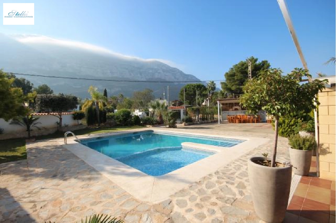 villa in Denia(Galeretes) for sale, built area 400 m², year built 1977, condition modernized, + central heating, air-condition, plot area 2392 m², 6 bedroom, 2 bathroom, swimming-pool, ref.: SC-T1515-39