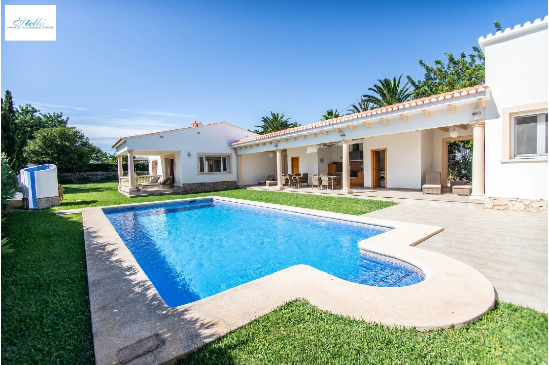 villa in Denia(Torrecarrals) for sale, built area 290 m², condition mint, + central heating, air-condition, plot area 3741 m², 5 bedroom, 4 bathroom, swimming-pool, ref.: SC-L0916-17