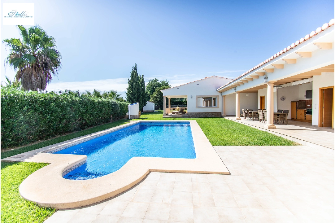 villa in Denia(Torrecarrals) for sale, built area 290 m², condition mint, + central heating, air-condition, plot area 3741 m², 5 bedroom, 4 bathroom, swimming-pool, ref.: SC-L0916-28